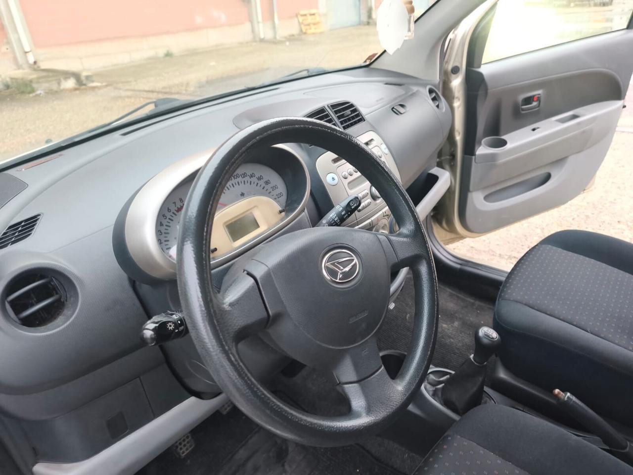 Daihatsu Sirion 2013---1.0 Benzina Neopatentati