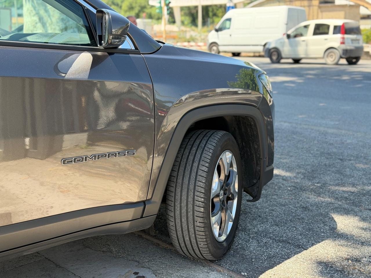 Jeep Compass 2.0 Multijet 4x4 automatica con gancio