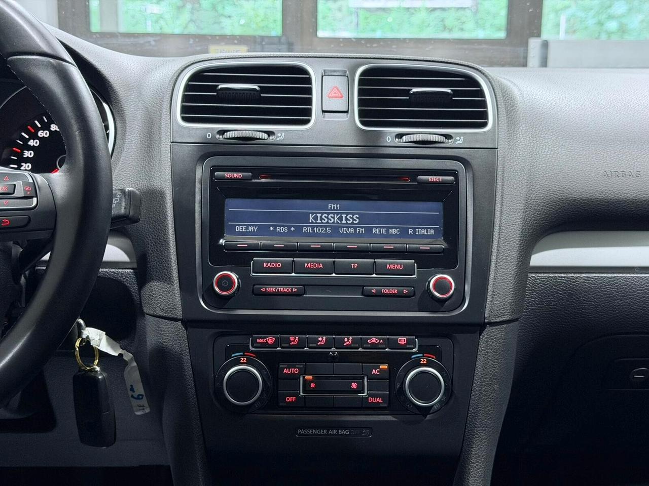 VOLKSWAGEN GOLF 1.6TDI 105CV HIGHLINE 1HANDE