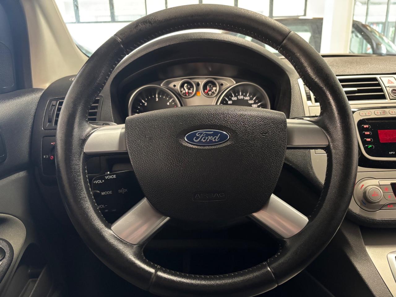 Ford Kuga 2.0 TDCi 140 CV 2WD Titanium