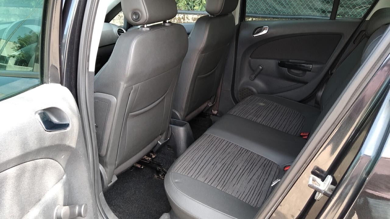 Opel Corsa 1.2 85CV 5 porte GPL-TECH Edition