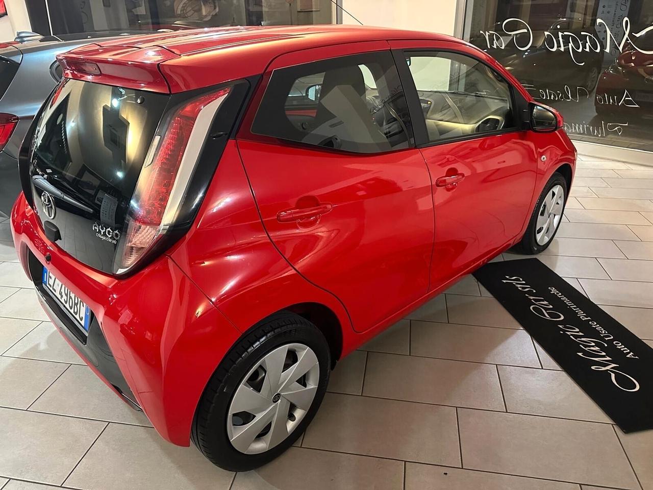 Toyota Aygo 1.0 VVT-i 69 CV 5 porte x-wave