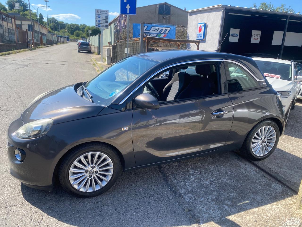 Opel Adam 1.2 70 CV Jam