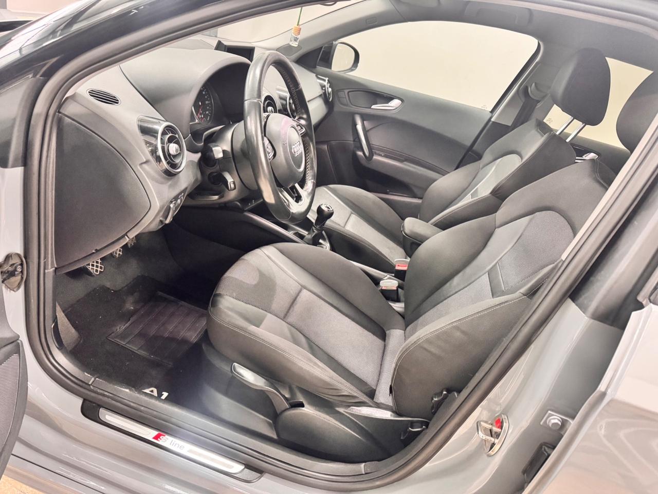 Audi A1 SPB 1.6 TDi S&S Ambition - 2013