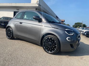 Fiat 500 500e Berlina 42 kWh La Prima
