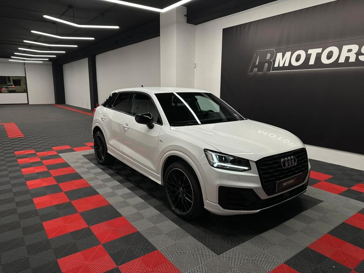 Audi Q2 Identity Black S-Line Virtual Bang&Olufsen Gancio