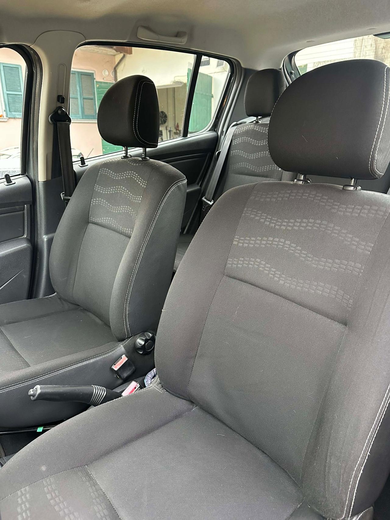 Dacia SANDERO STEPWAY 1.6 8V GPL 85CV NEOPAT KMCERT GARANZ