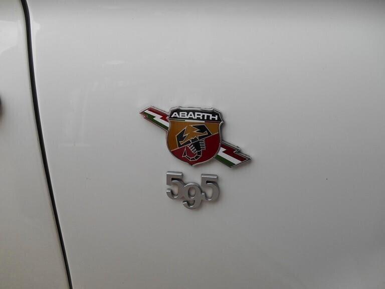 Abarth 595 1.4 Turbo T-Jet 165 CV Turismo