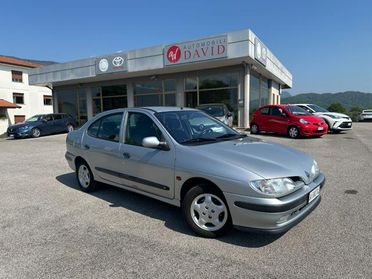 RENAULT Megane Mégane 1.6 cat RT VENDE PRIVATO