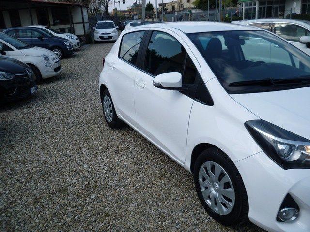TOYOTA Yaris 1.3 5 porte Active Multidrive S