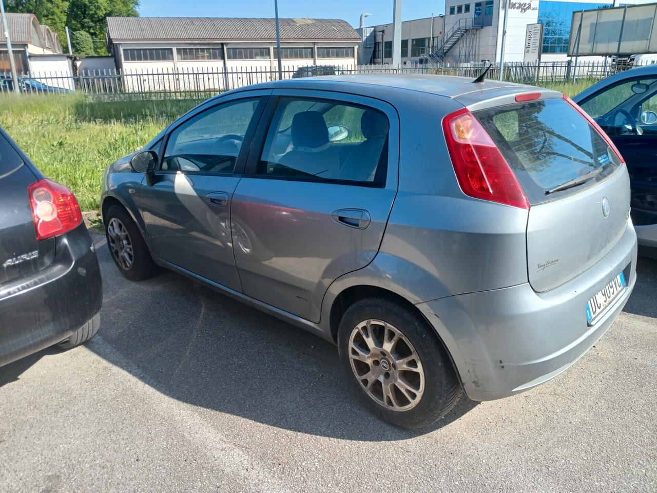 Altro Altro VENDO AUTO DIESEL E BENZINA DA 1.000 EURO IN POI O PACCHETTO 10 AUTO 10.000 ANCHE XPEZZI DI RICAMBIO