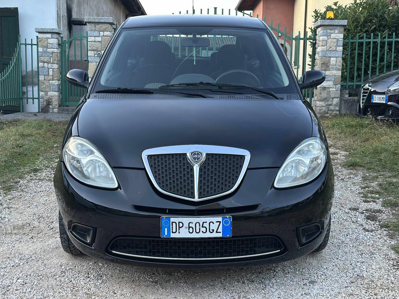 Lancia YPSILON 1.2 NEOPAT KMCERT