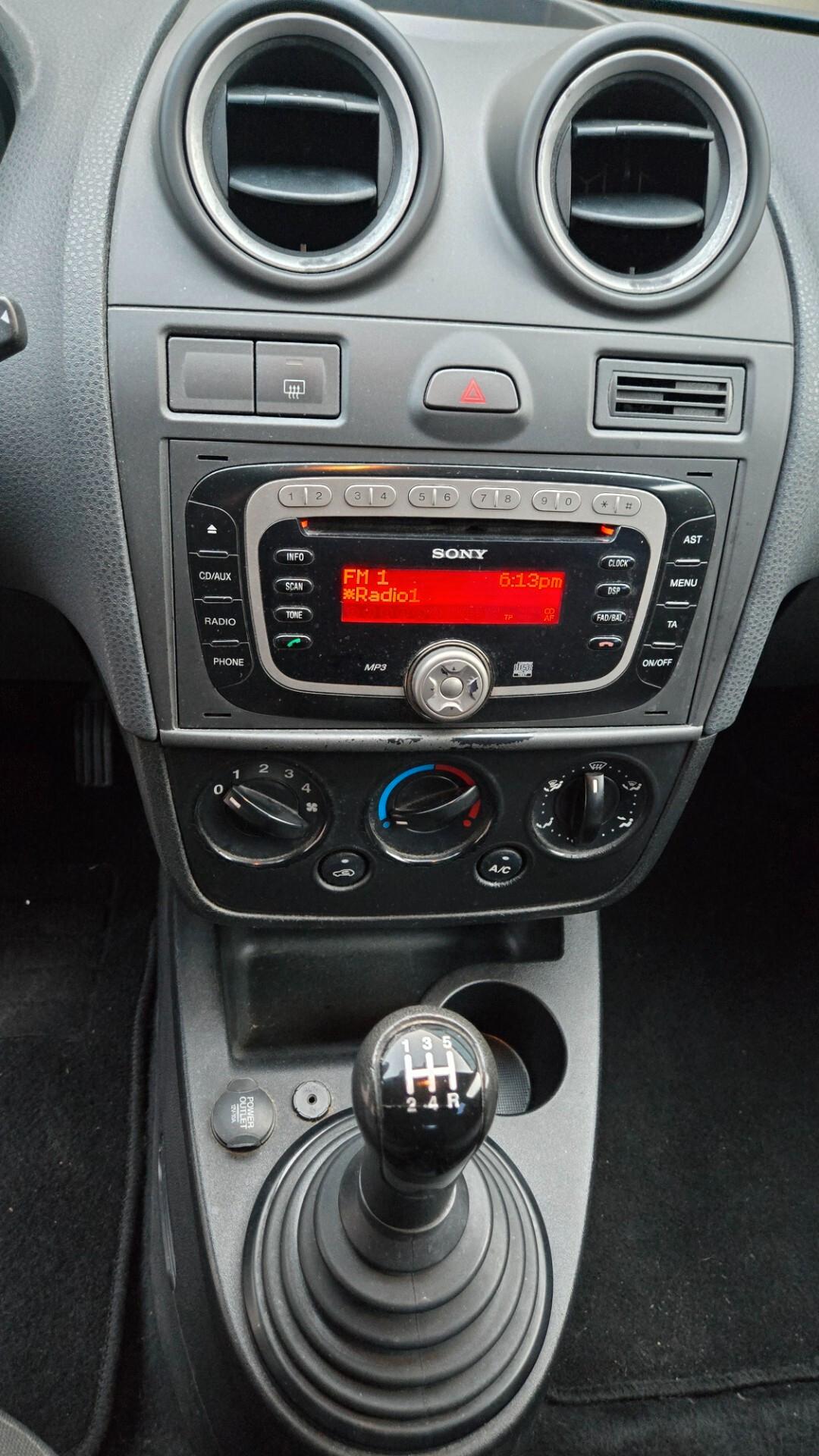 Ford Fiesta 1.4 TDCi 5p. Ghia