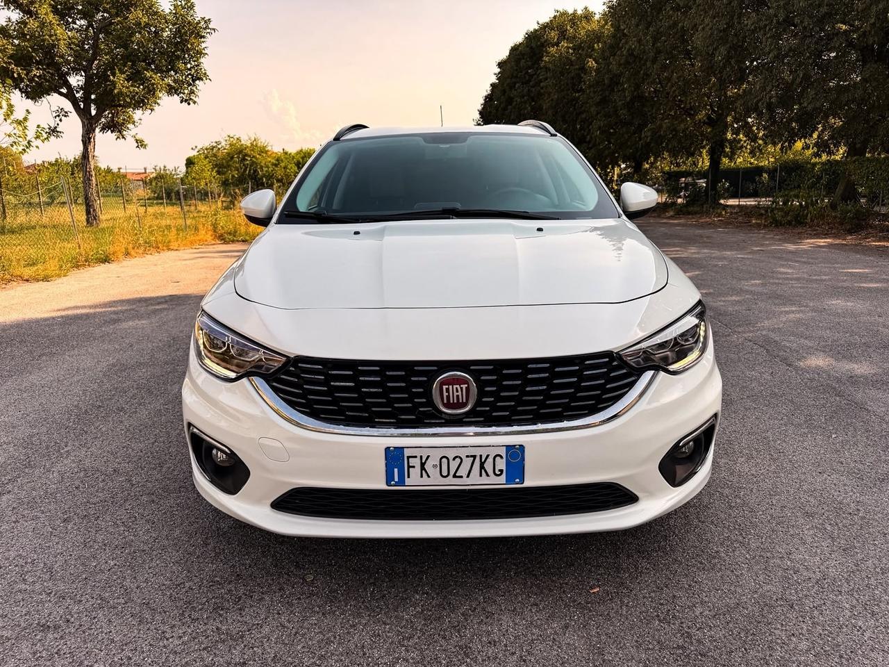 Fiat Tipo 1.6 Mjt S&S SW Lounge