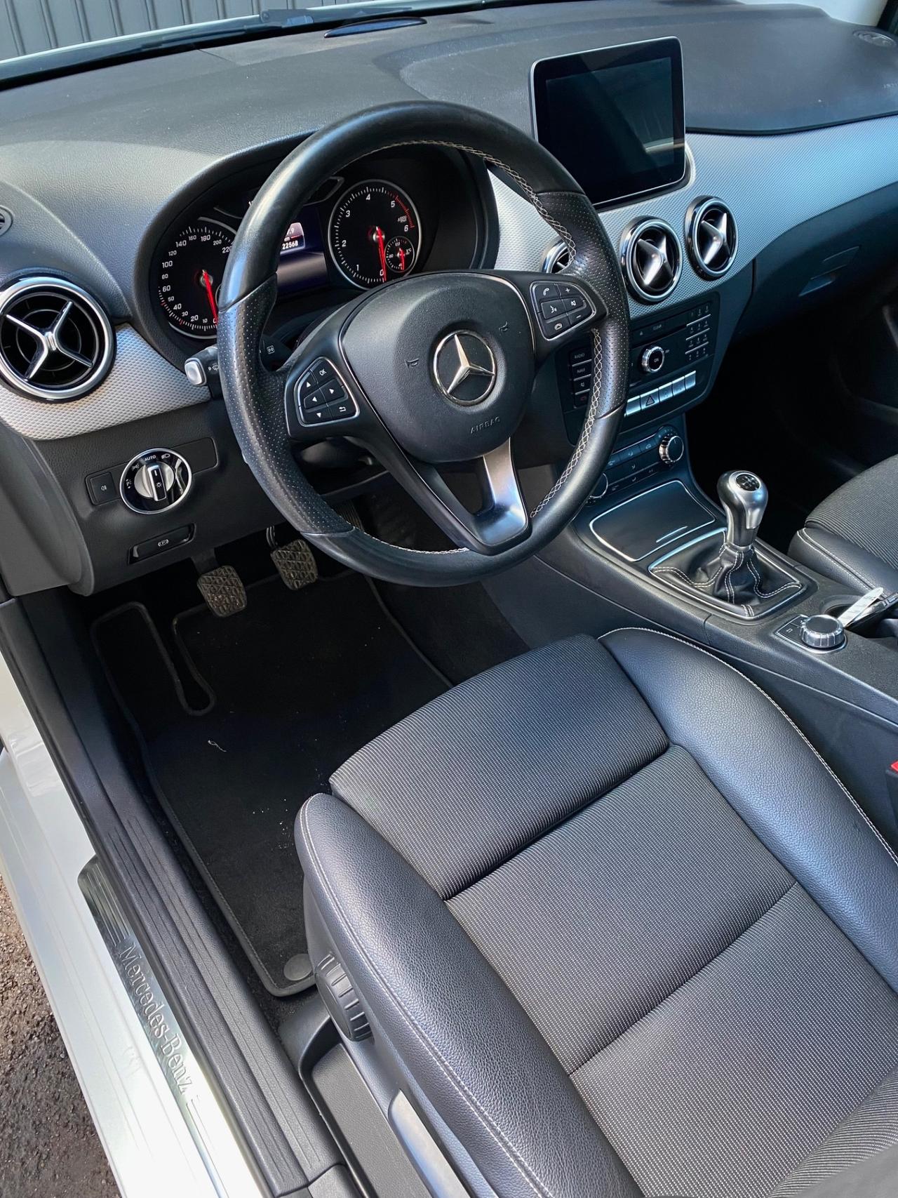 Mercedes-Benz B 180 1.5 CDI 109cv Premium