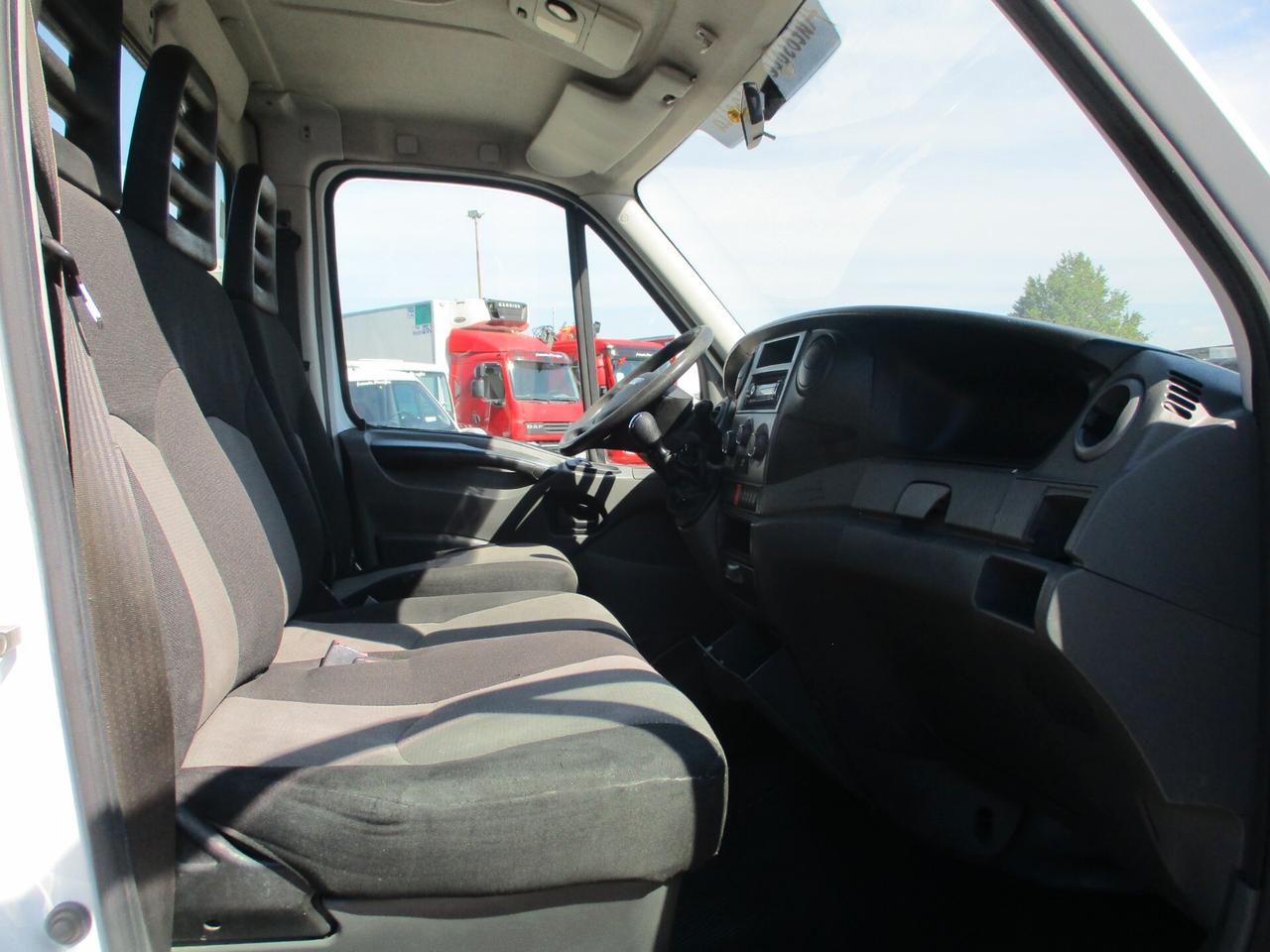 Iveco Daily 35C11 2.3 110CV E5 RIBALTABILE TRILATERALE +SOVRAS