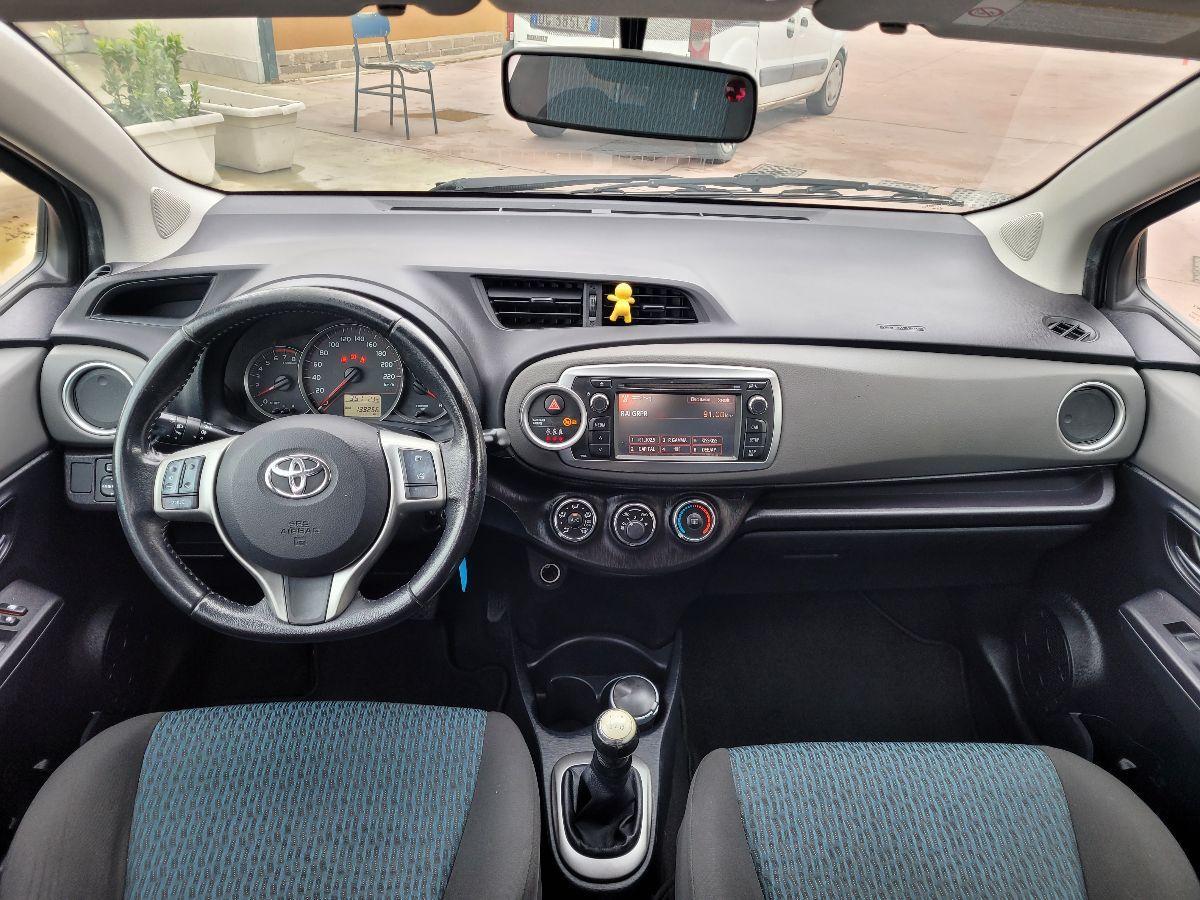 TOYOTA - Yaris - 1.0 3 porte Lounge