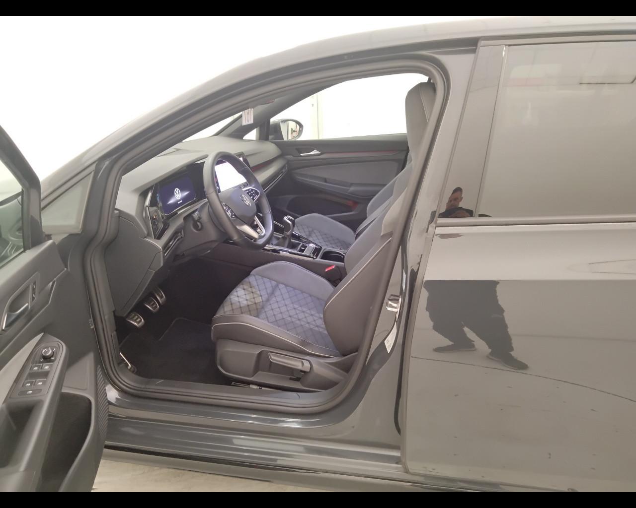 VOLKSWAGEN Golf VIII 2020 - Golf 1.5 tsi evo R-Line 130cv