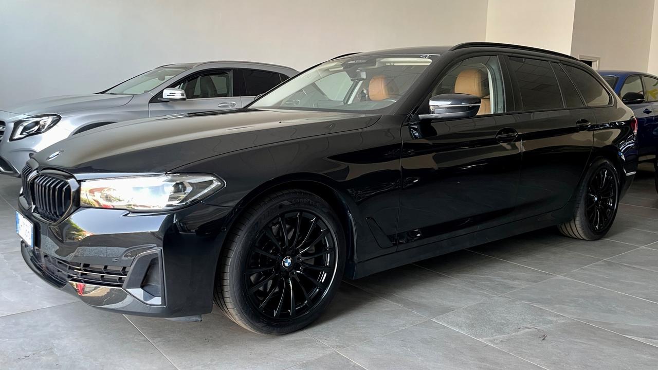 BMW 520D TOURING 48V 2.0 LUXURY 190 CV - FULL LED, PELLE, VIRTUAL COCKPIT