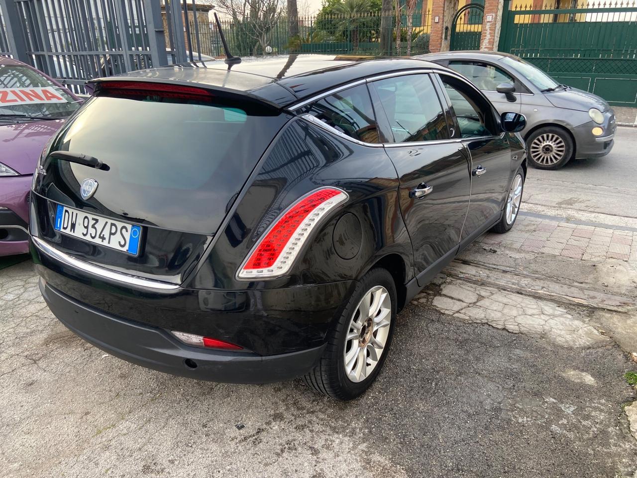 Lancia Delta 1.6 MJT DPF Argento