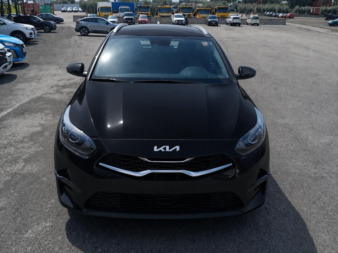 KIA Ceed III 2022 SW - Ceed SW 1.6 crdi mhev Business 136cv dct