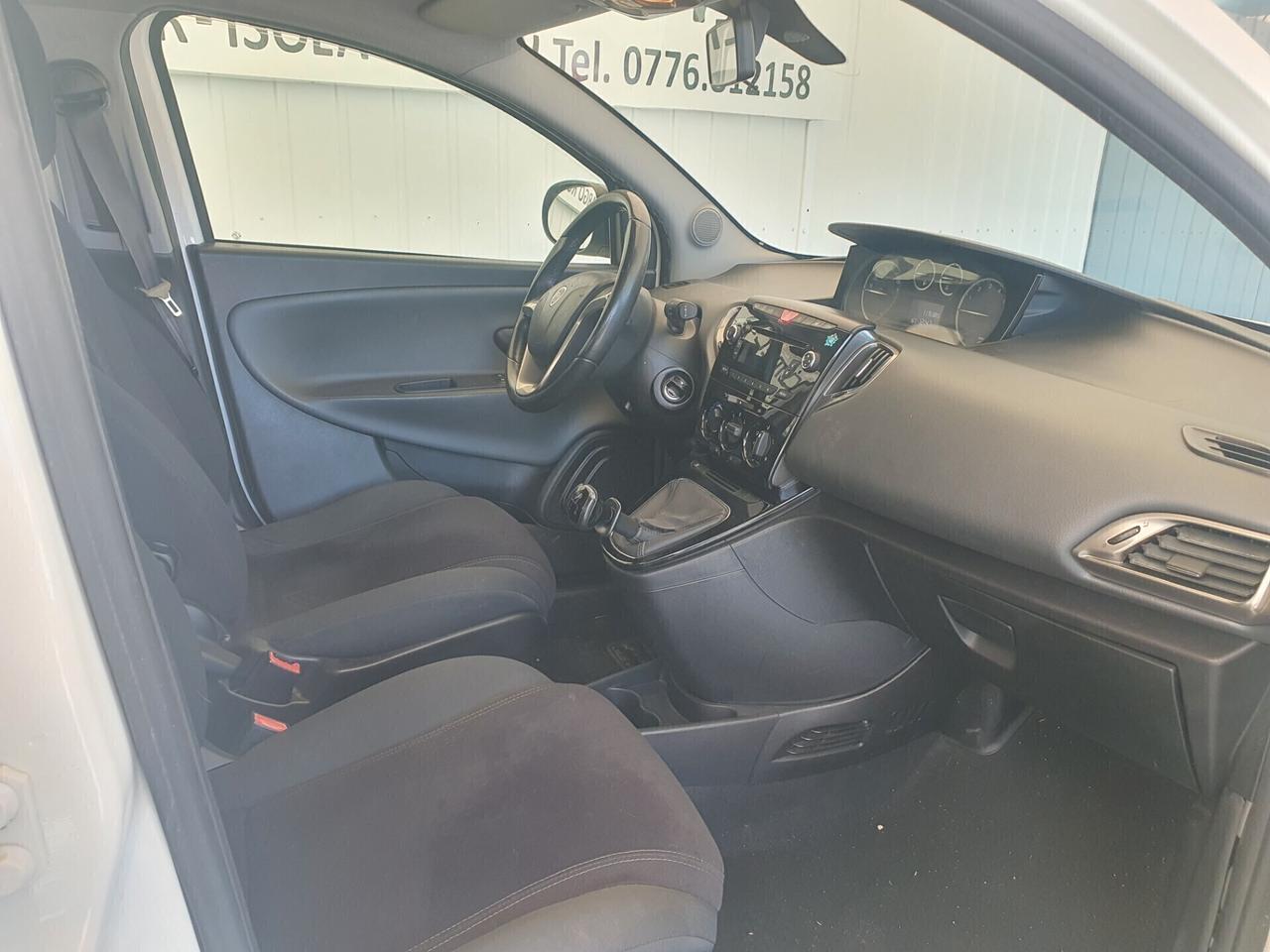 Lancia Ypsilon 1.2 benz. -2015- km. 117.400