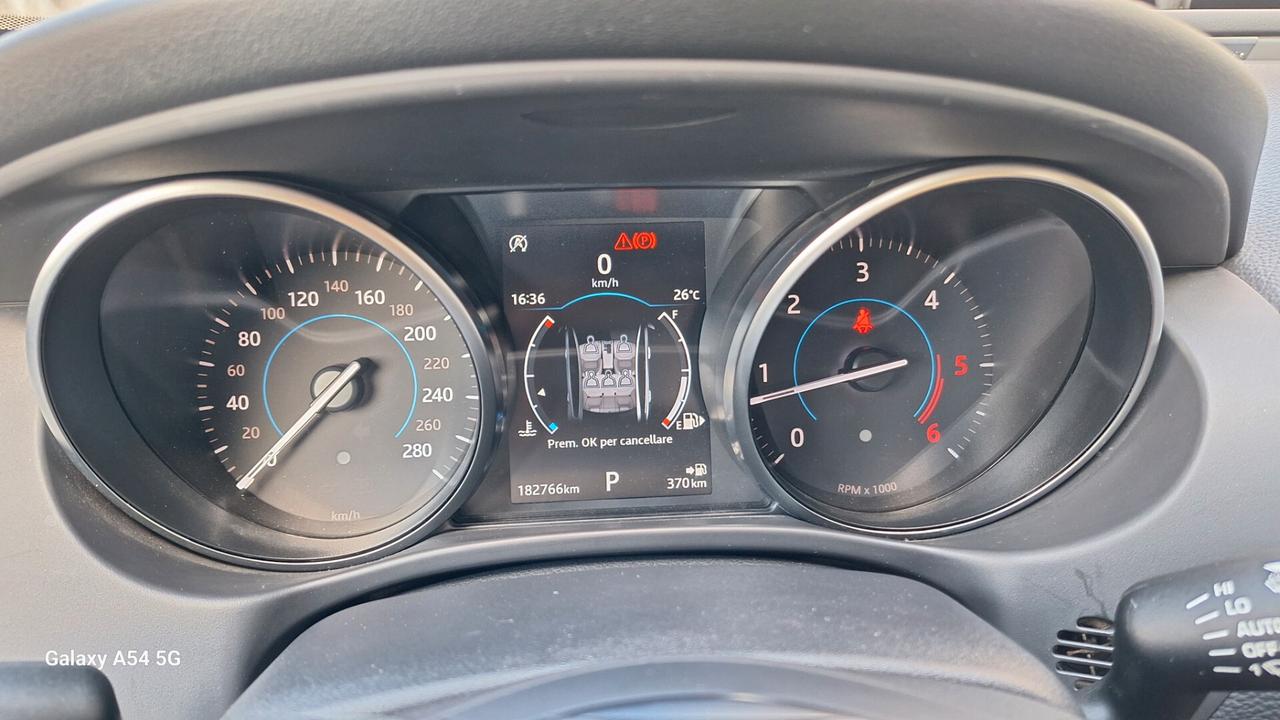 Jaguar XE 2.0 D 180 CV aut. Prestige