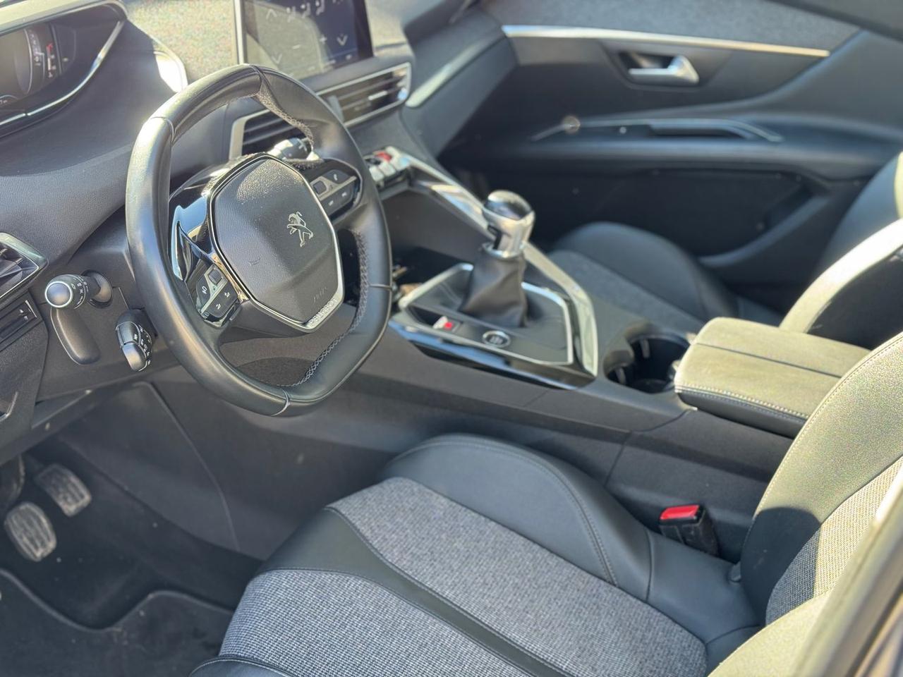 Peugeot 3008 Allure 1.2 PureTech 130 #9378