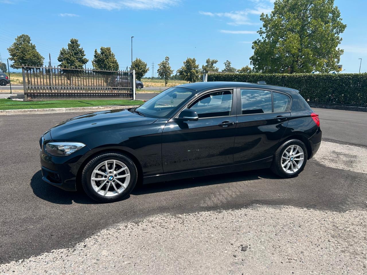 Bmw 118 benzina 5p. km 112.500 ok neopatentati