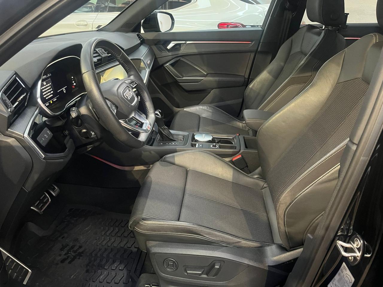 Audi Q3 40 TFSI quattro S tronic line edition