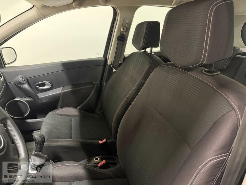 Renault Clio 1.2 16V 5P