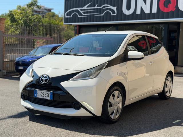 TOYOTA Aygo 1.0 VVT-i 69 CV x-business MMT (NESSUN VINCOLO)