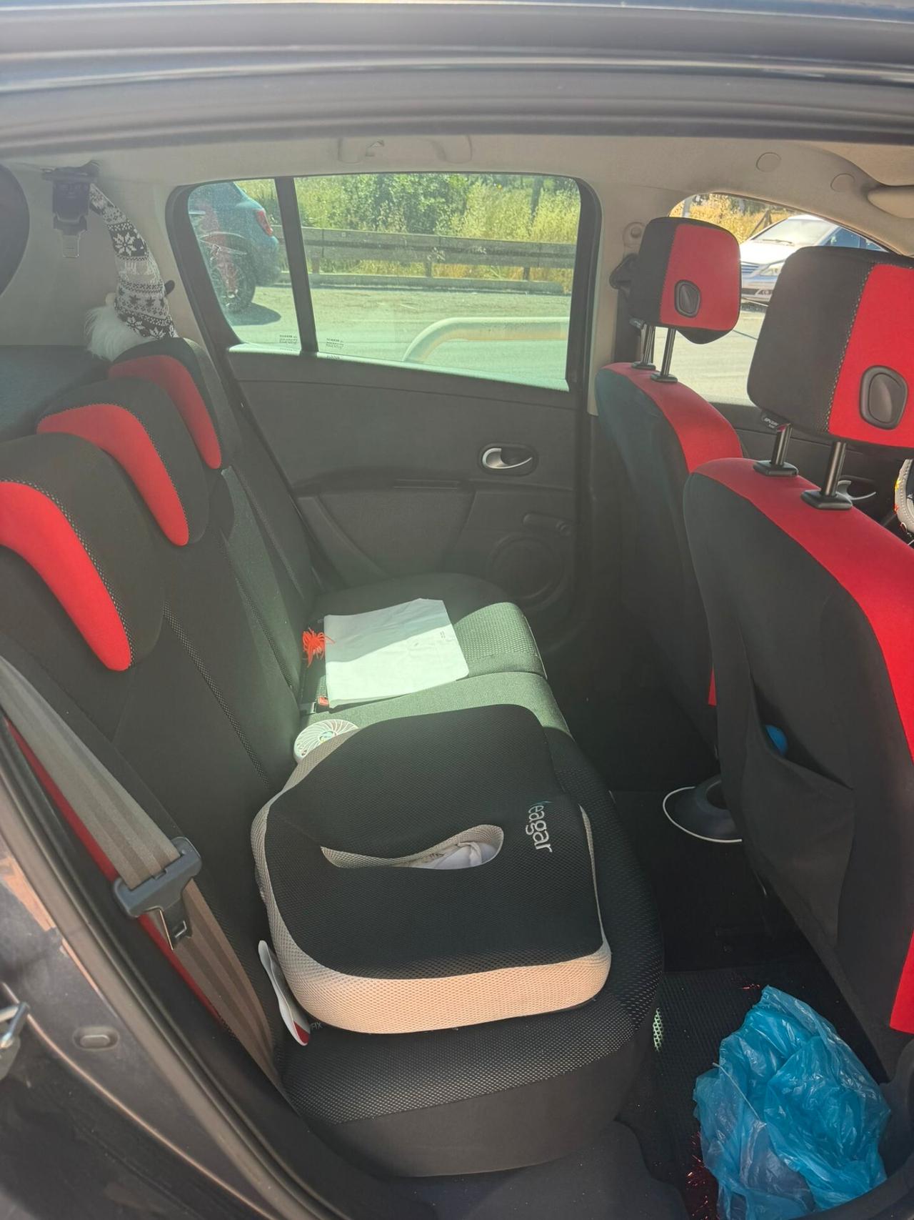 Renault Clio 1.2 16V 5 porte Rip Curl