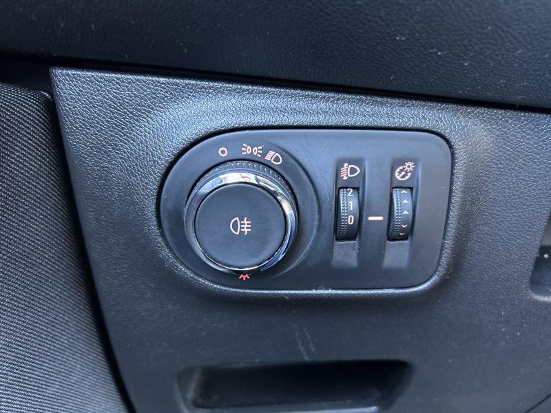 Opel Corsa 1.4 90 cv 5 porte OK NEOPATENTATI * PROMOZIONE