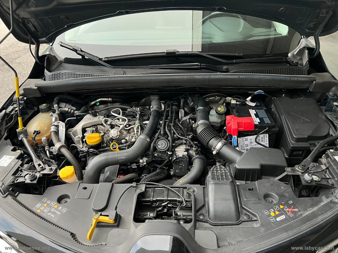 RENAULT Captur TCe 140 CV Intens