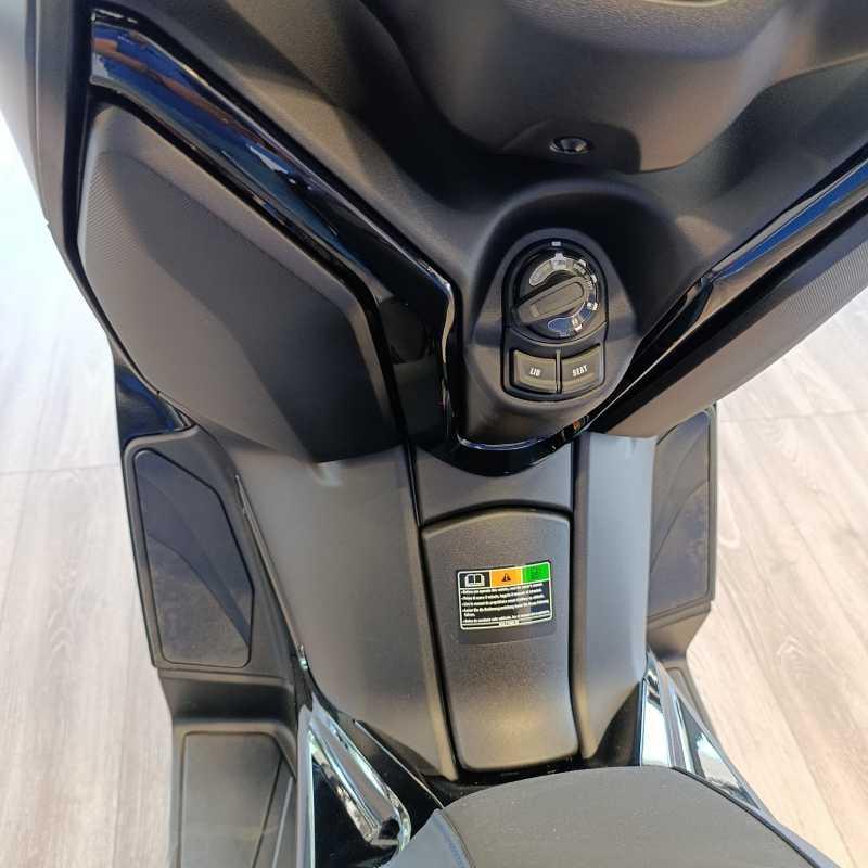 Yamaha X-Max 125 - 2026