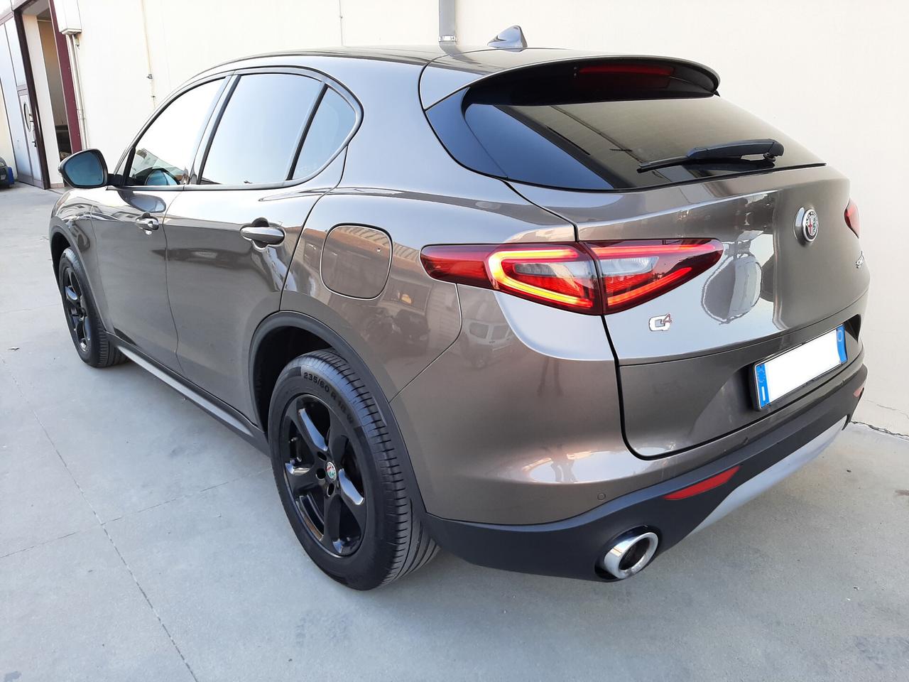 Alfa Romeo Stelvio 2.2 Turbodiesel 180 CV AT8 Q4 Super