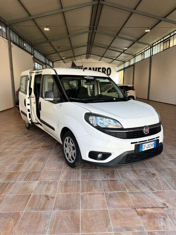 FIAT DOBLO' MAXI 1.6mjt AUTOCARRO 5 POSTI
