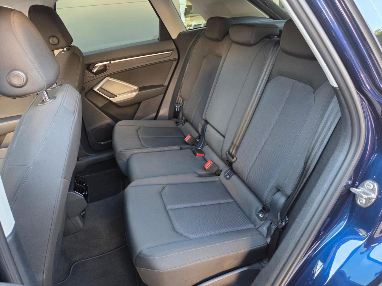 Audi Q3 35 TDI S tronic 150 cv Business