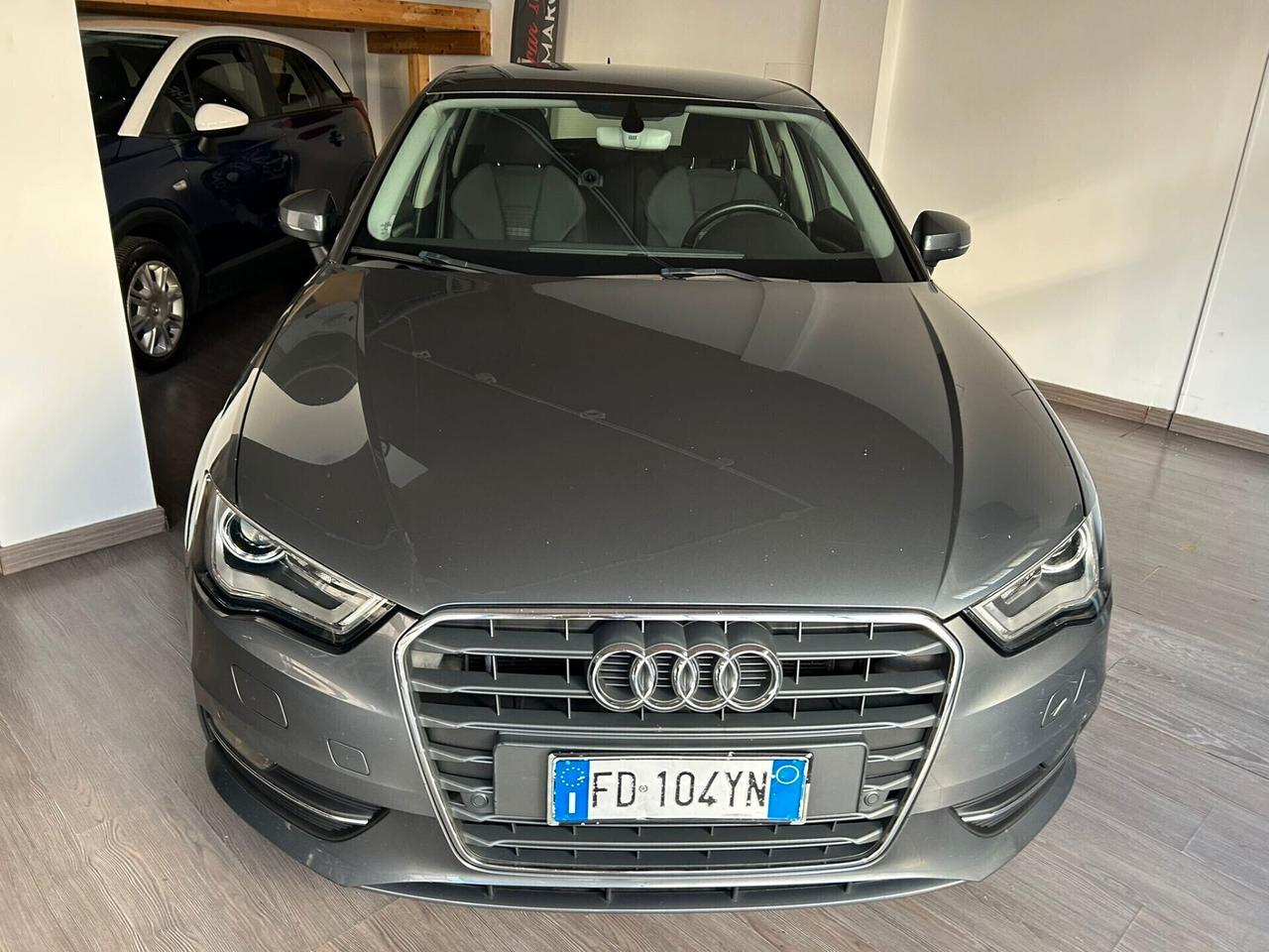 Audi A3 1.6 TDI clean diesel S tronic Ambition