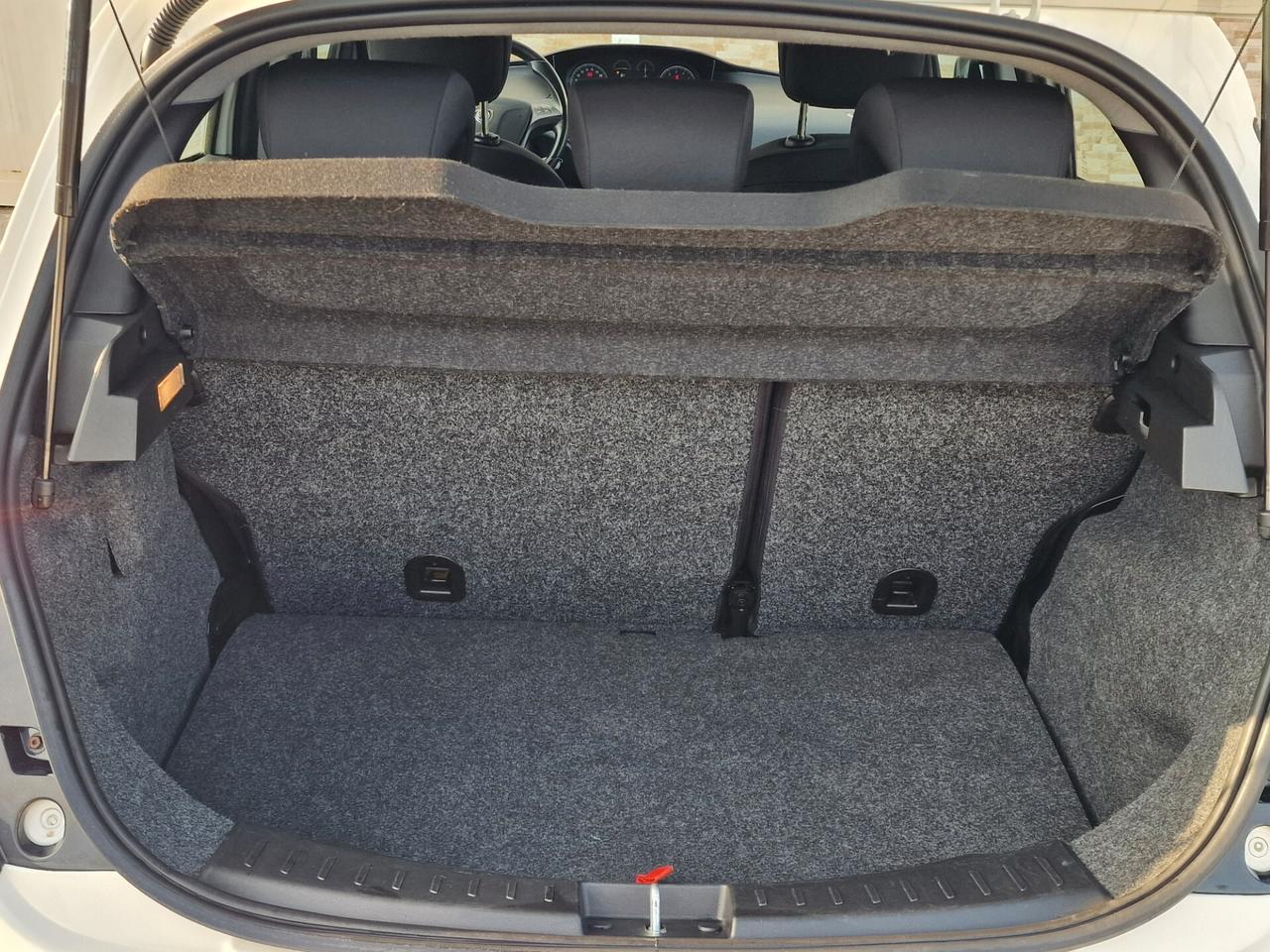 Lancia Ypsilon 1.2 benzina/gpl 70cv