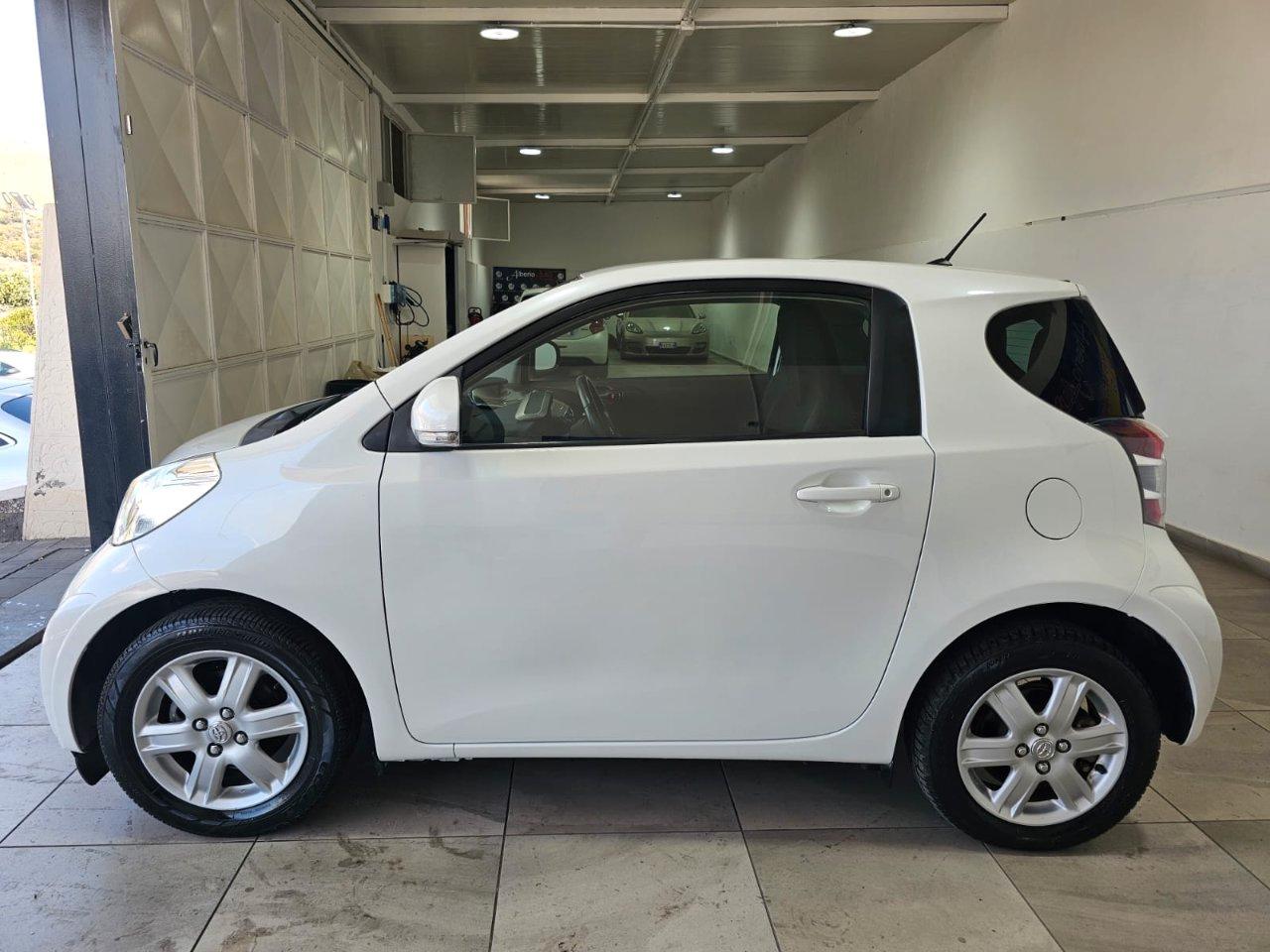 Toyota iQ 1.0 Sol