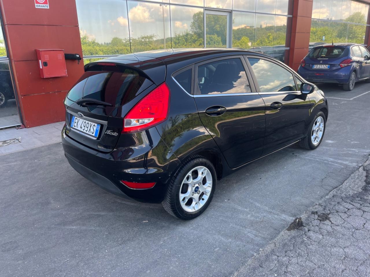 Ford Fiesta 1.4 5 porte Bz.- GPL Titanium