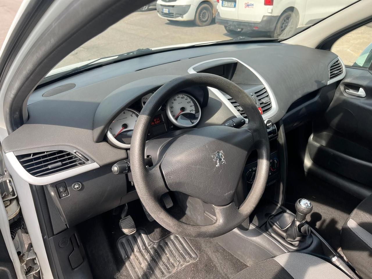 Peugeot 207 1.4 8V 75CV 3p. Energie Sport ECO GPL