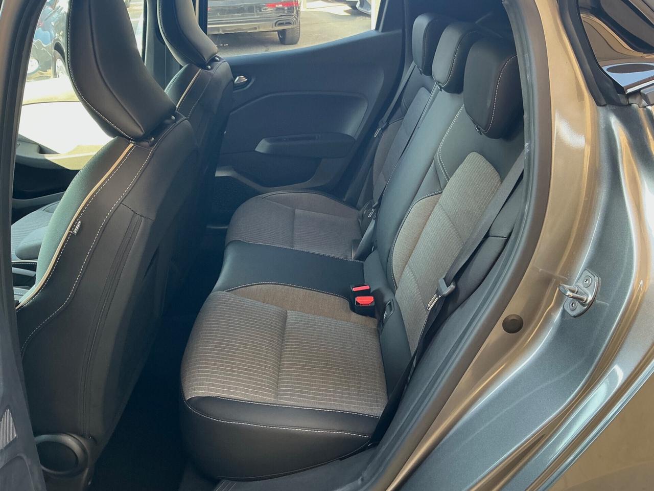 Renault Clio TCe 90 CV Techno 5p