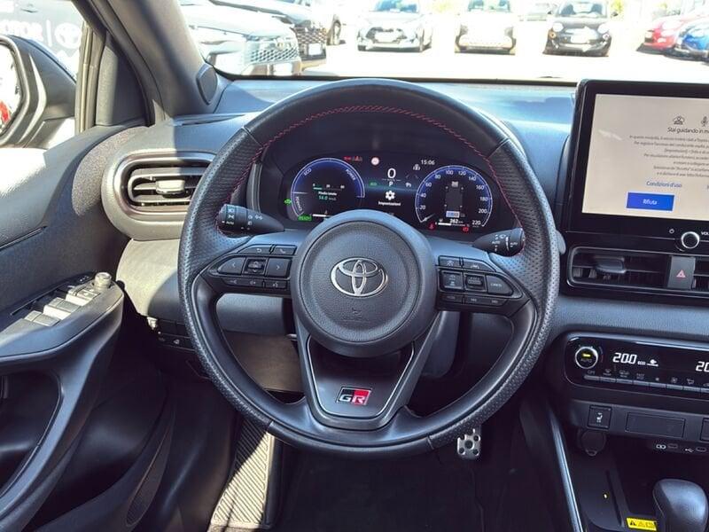 Toyota Yaris Yaris 1.5h 130 GR Sport