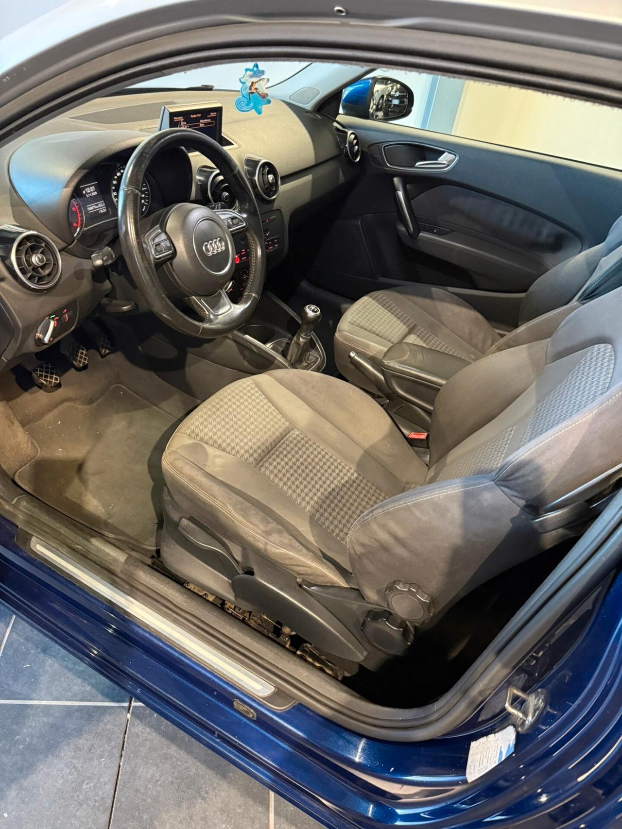 Audi A1 1.6 TDI 105 Cv GARANZIA - NEOPATENTATI