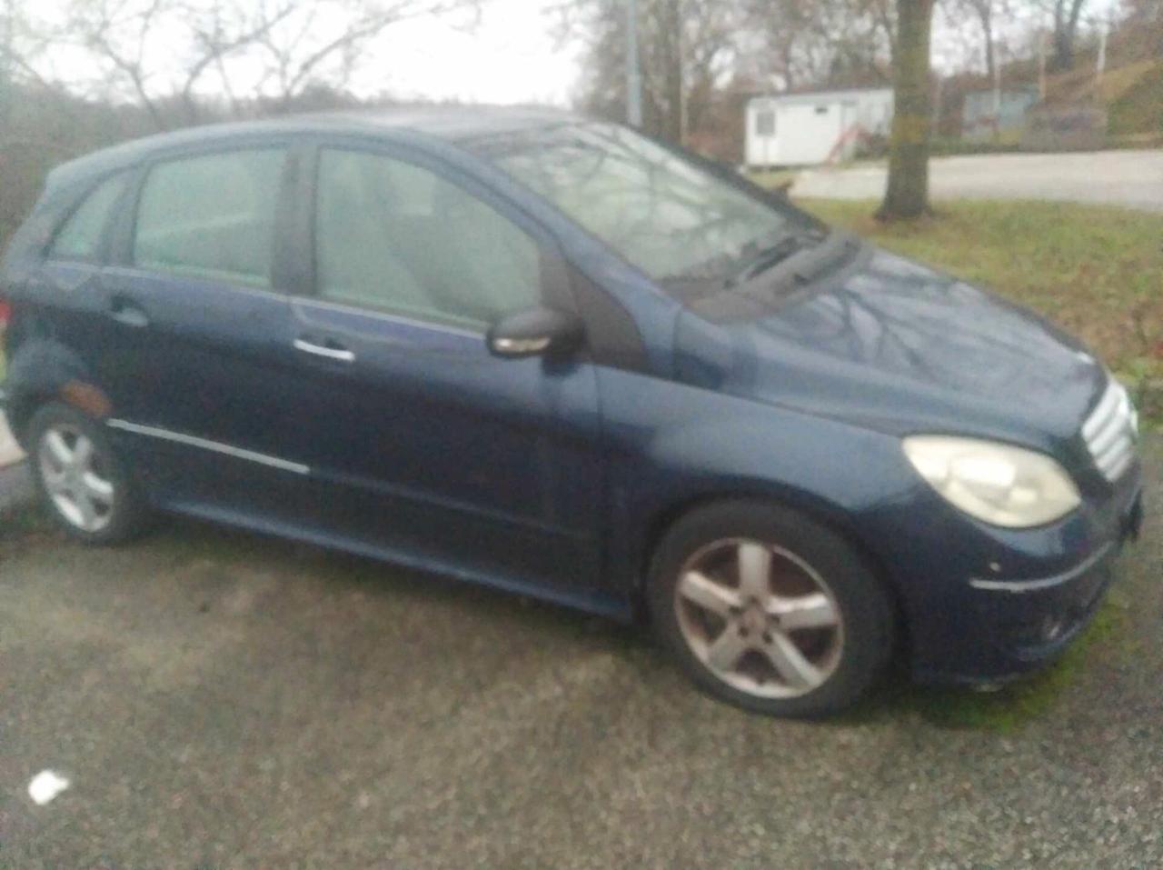 Mercedes-benz B 200 CDI SOLO PER RICAMBI