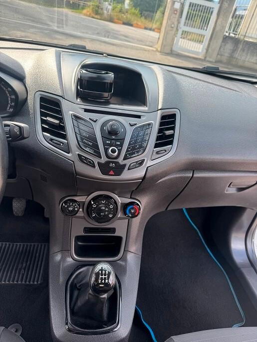 Ford Fiesta 1.5 TDCi 75CV 5 porte