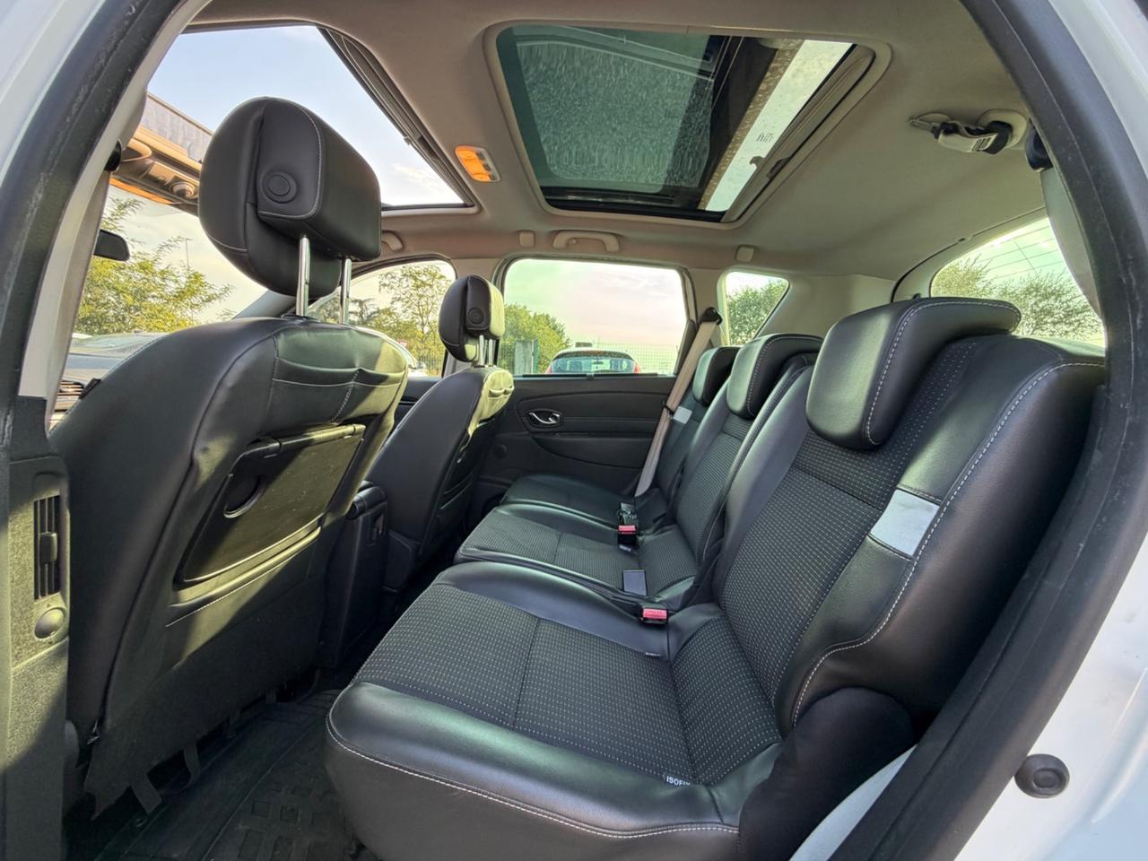 Renault Scenic 1.5 DCI FULL OPTIONAL NEOPATENTATI